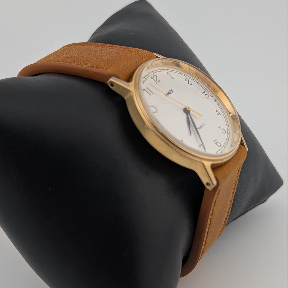 Timex Classic Minimalist White Dial Gold Tone Quartz Tan Leather Strap Watch - Picture 6 of 10